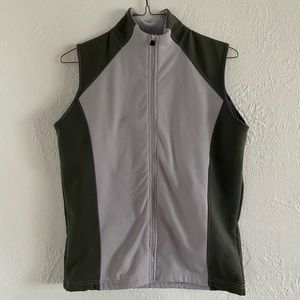SOLD⭐️Womens Zip-up Vest, size XL⭐️